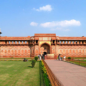 agra fort