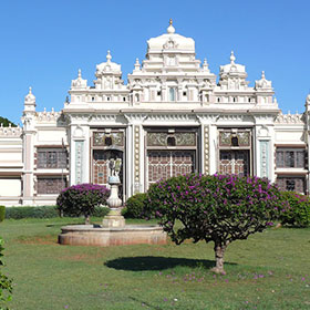 jaganmohan palac